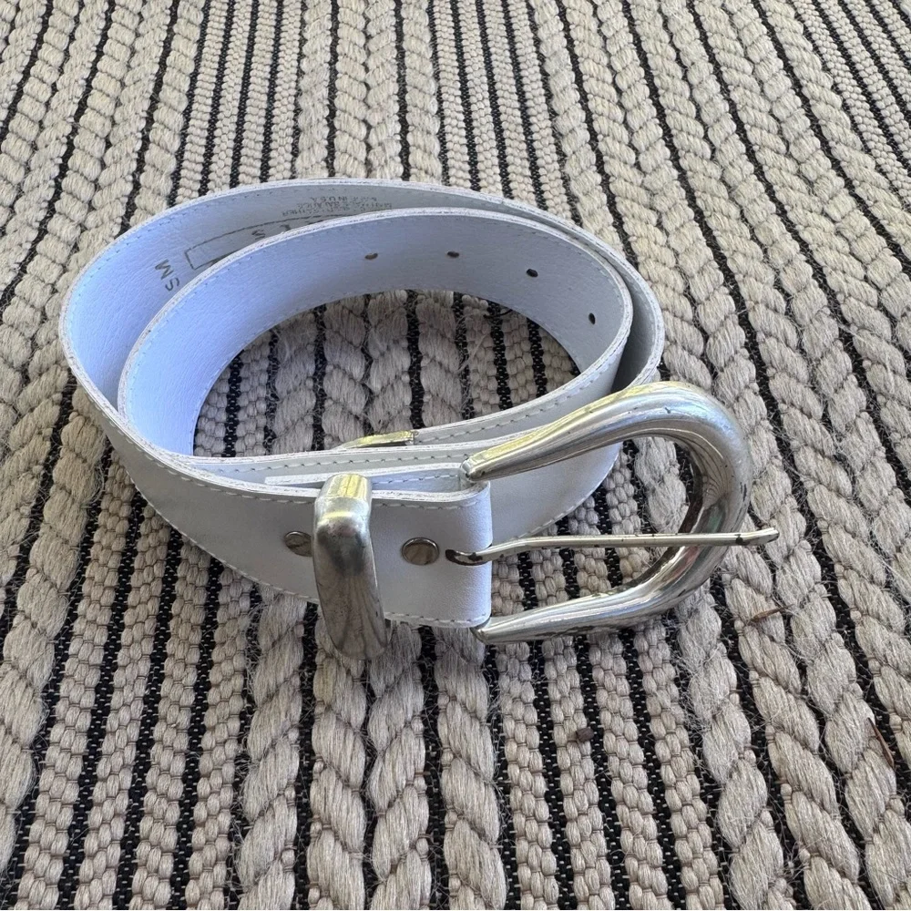 Contemporary Casuals Stylish White Belt with Silver Buckle